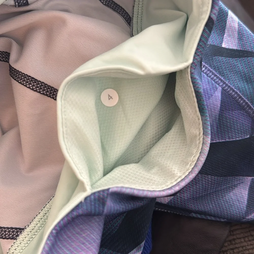 Lululemon Speed Crop In Pretty Prism Multi Black 4